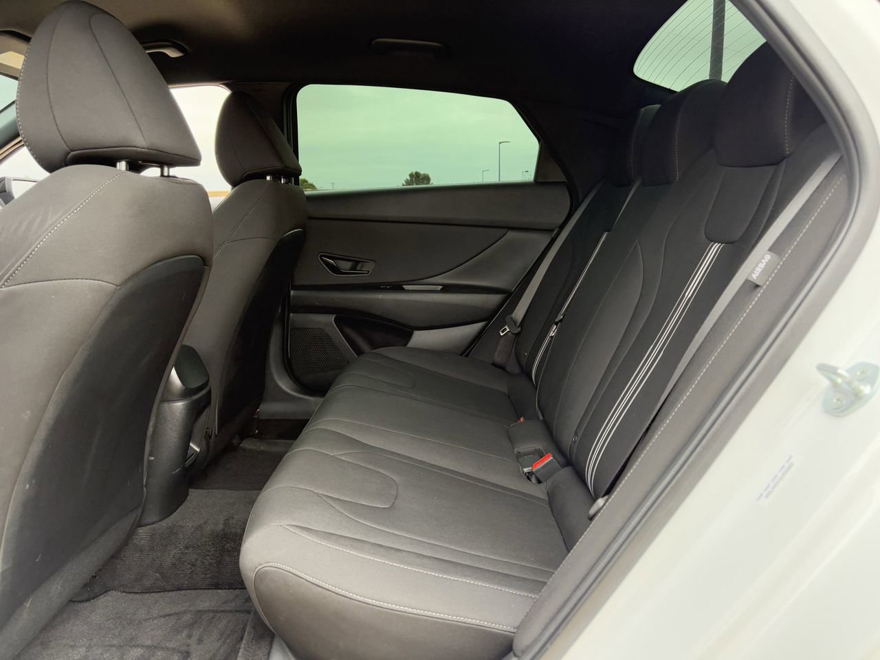 Used 2025 Hyundai Elantra Sport FWD image 29