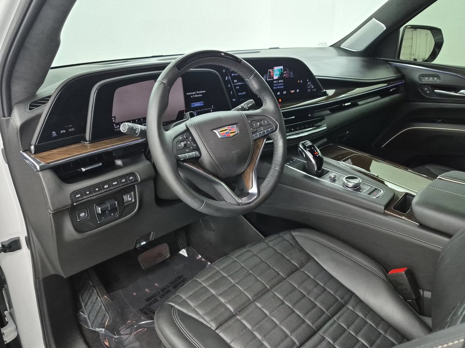 Used 2024 Cadillac Escalade Sport Platinum AWD/4WD image 4