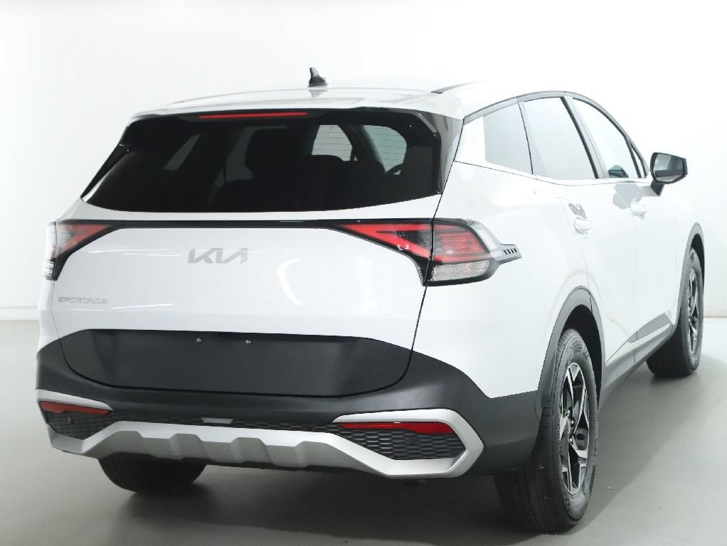 Used 2025 Kia Sportage LX FWD image 47