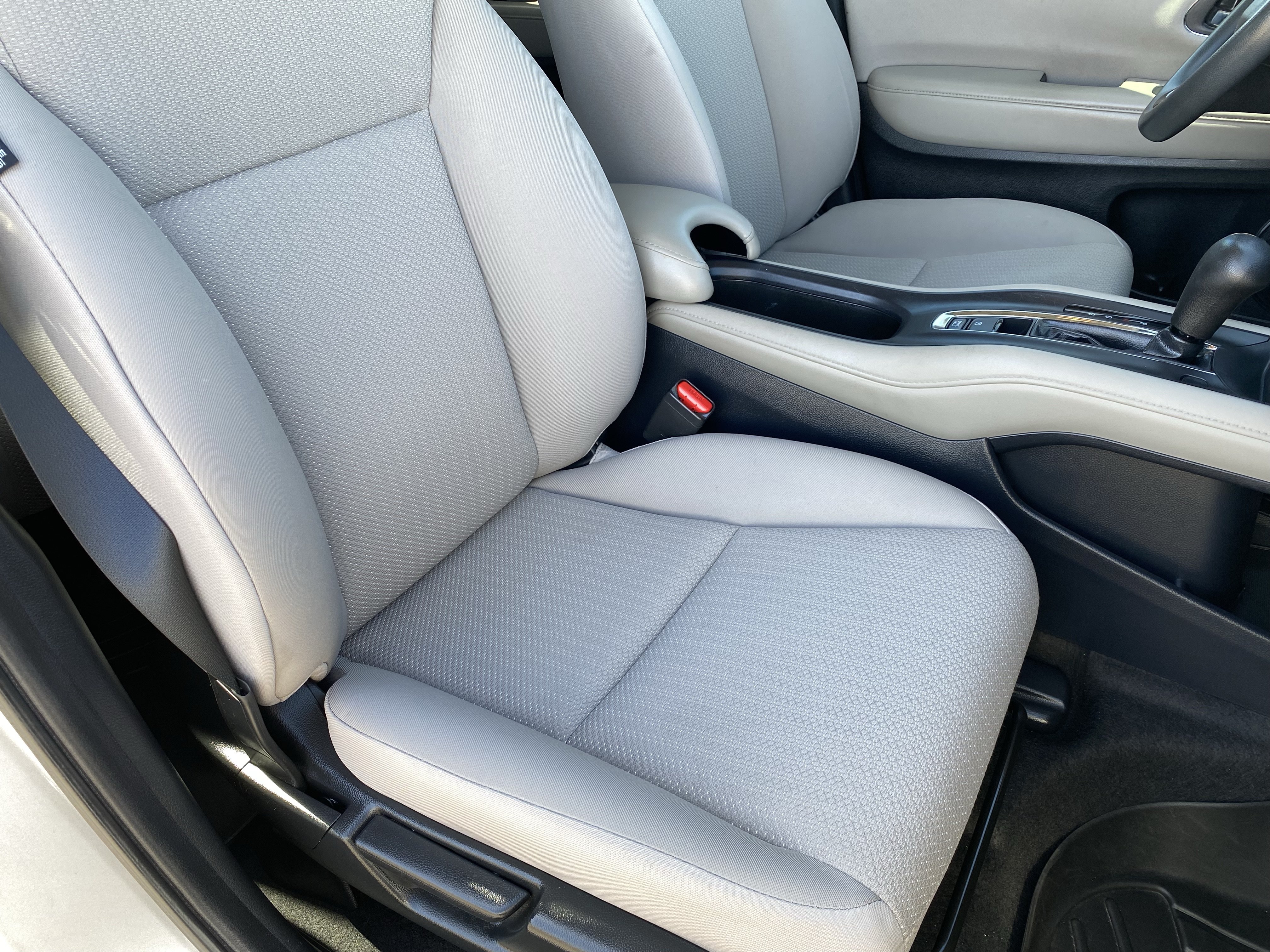 Used 2018 Honda HR-V EX image 10