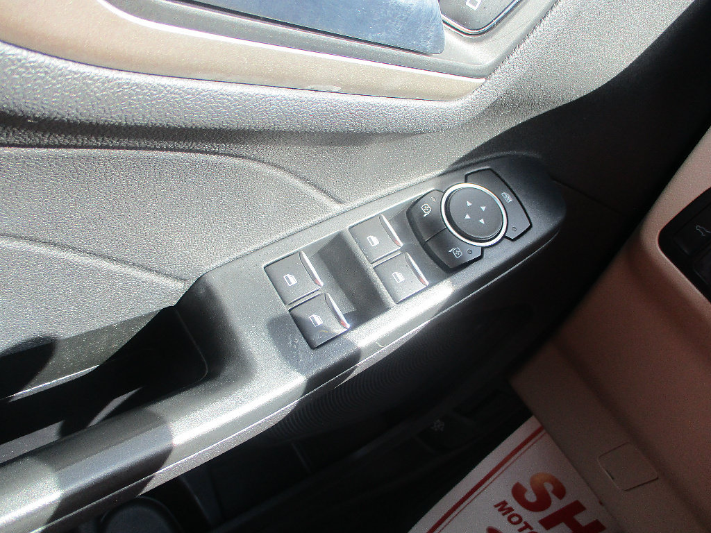 Used 2022 Ford Escape SEL FWD image 17