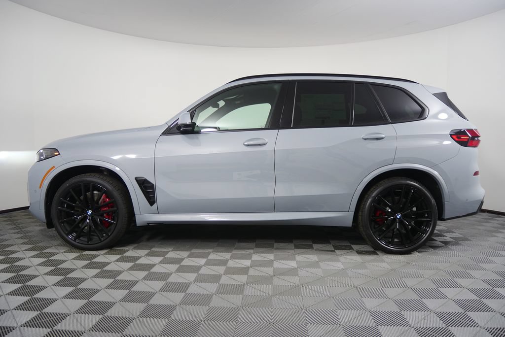 Used 2026 BMW X5 sDrive40i w/ M Sport Package RWD image 3