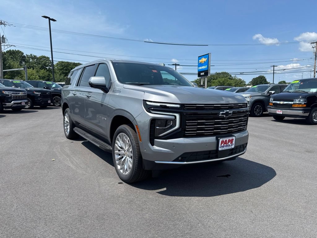 New 2026 Chevrolet Suburban High Country w/ Sun And Tow Package AWD/4WD image 2