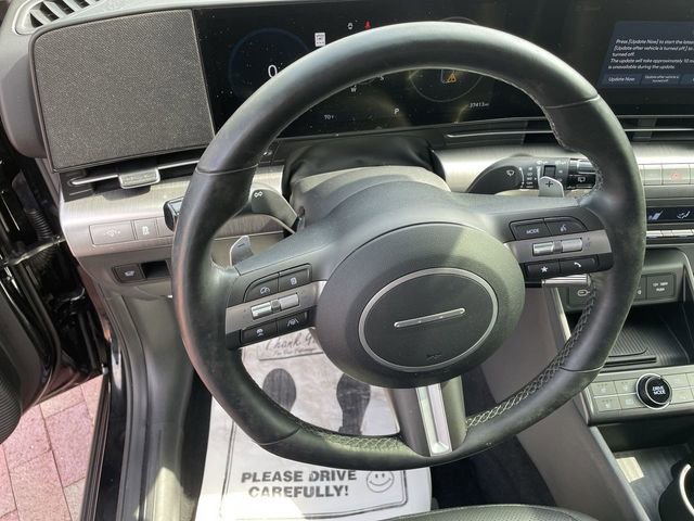 Used 2024 Hyundai Kona Limited FWD image 11