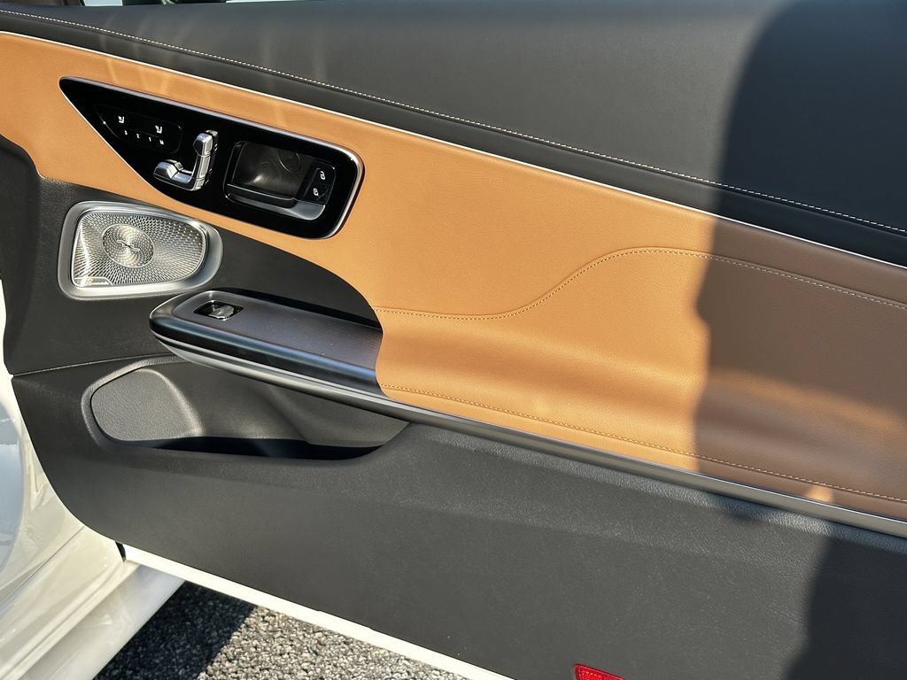 New 2026 Mercedes-Benz CLE 300 4MATIC Coupe image 17