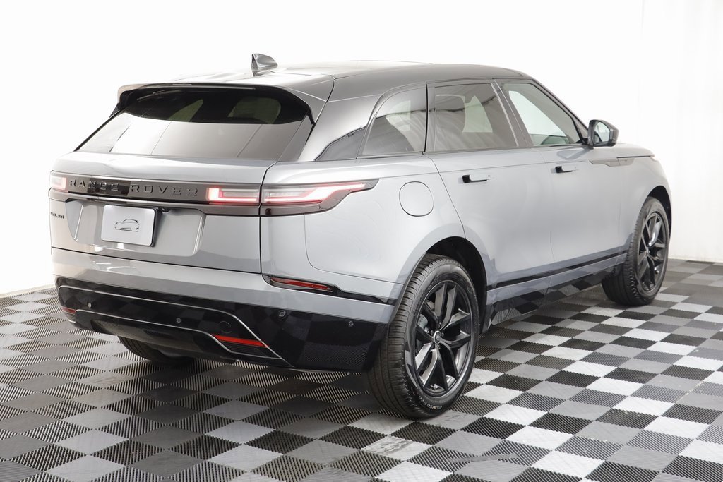 New 2026 Land Rover Range Rover Velar Dynamic SE image 18