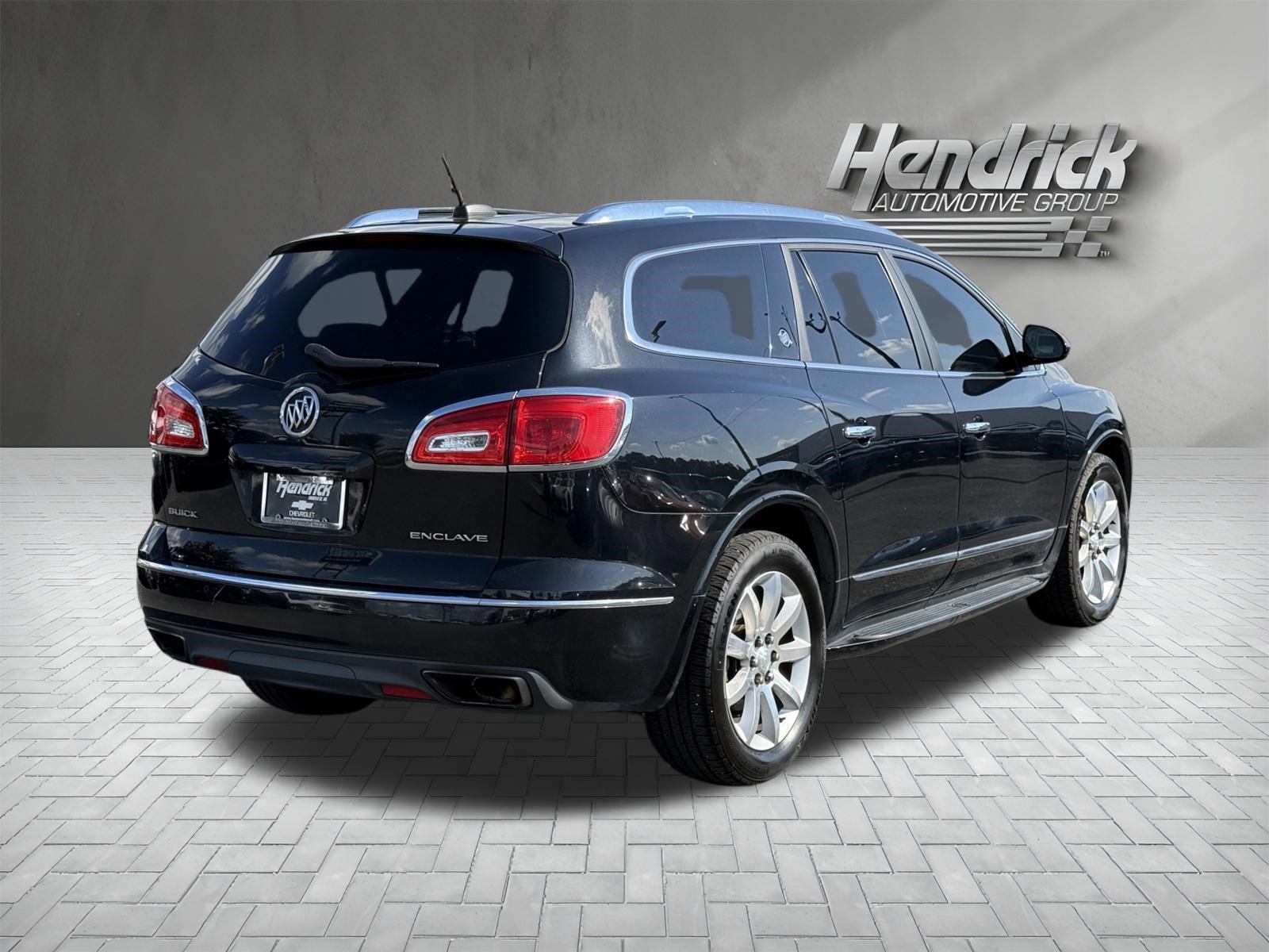 Used 2017 Buick Enclave Premium w/ Experience Buick Package FWD image 10
