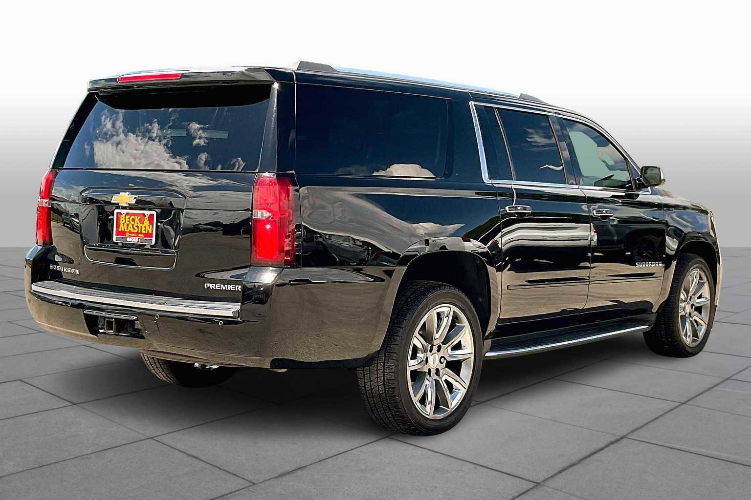 Used 2019 Chevrolet Suburban Premier image 11