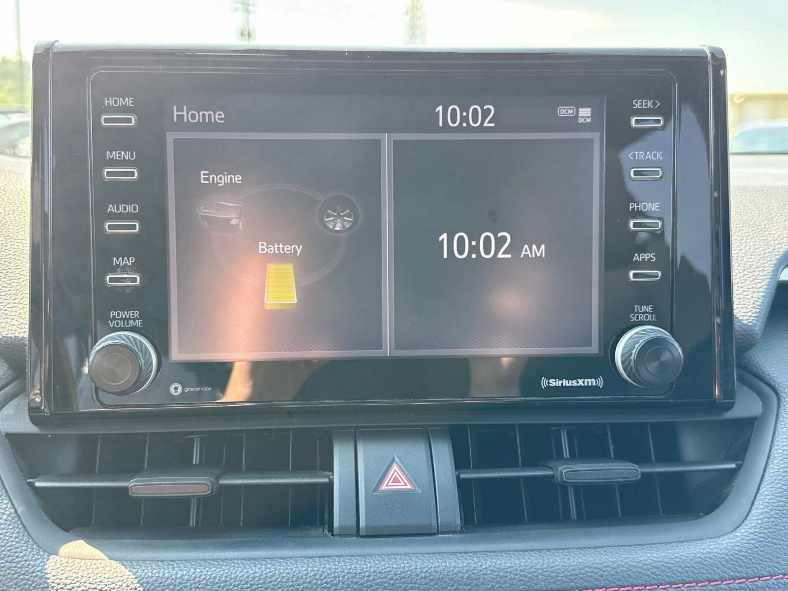 Used 2021 Toyota RAV4 SE image 4