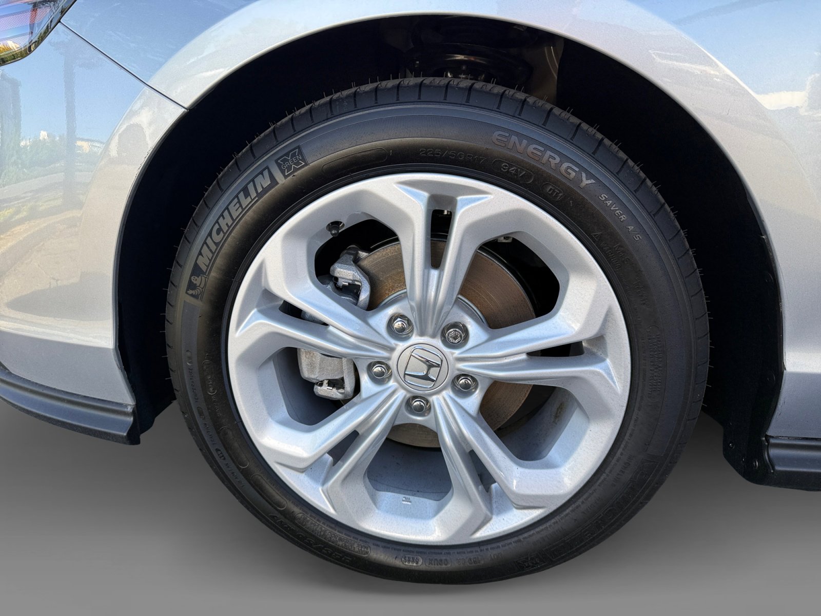 Used 2025 Honda Accord LX image 9