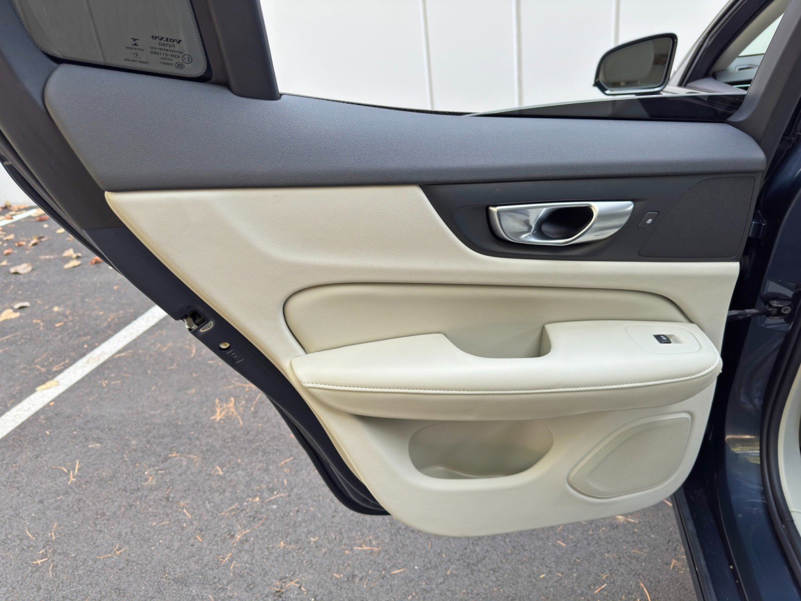 Used 2024 Volvo S60 B5 Core image 40