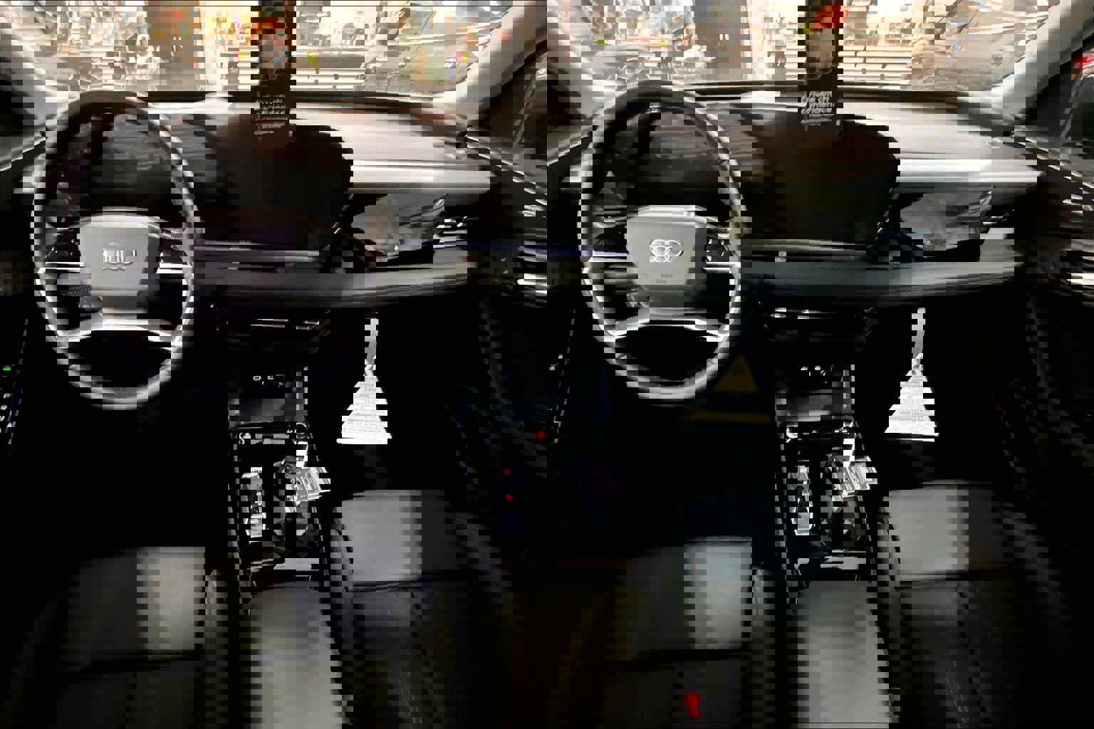 New 2025 Audi Q6 e-tron Premium Plus image 5