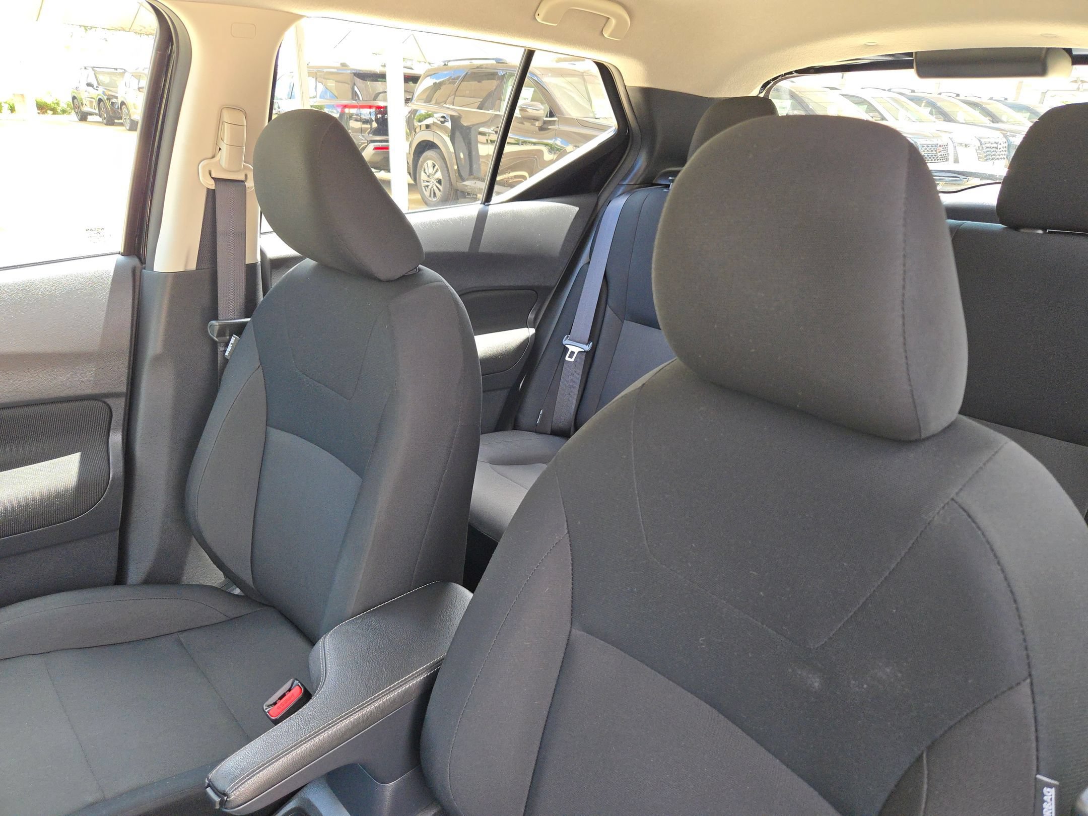 Certified 2025 Nissan Kicks Play S FWD image 9