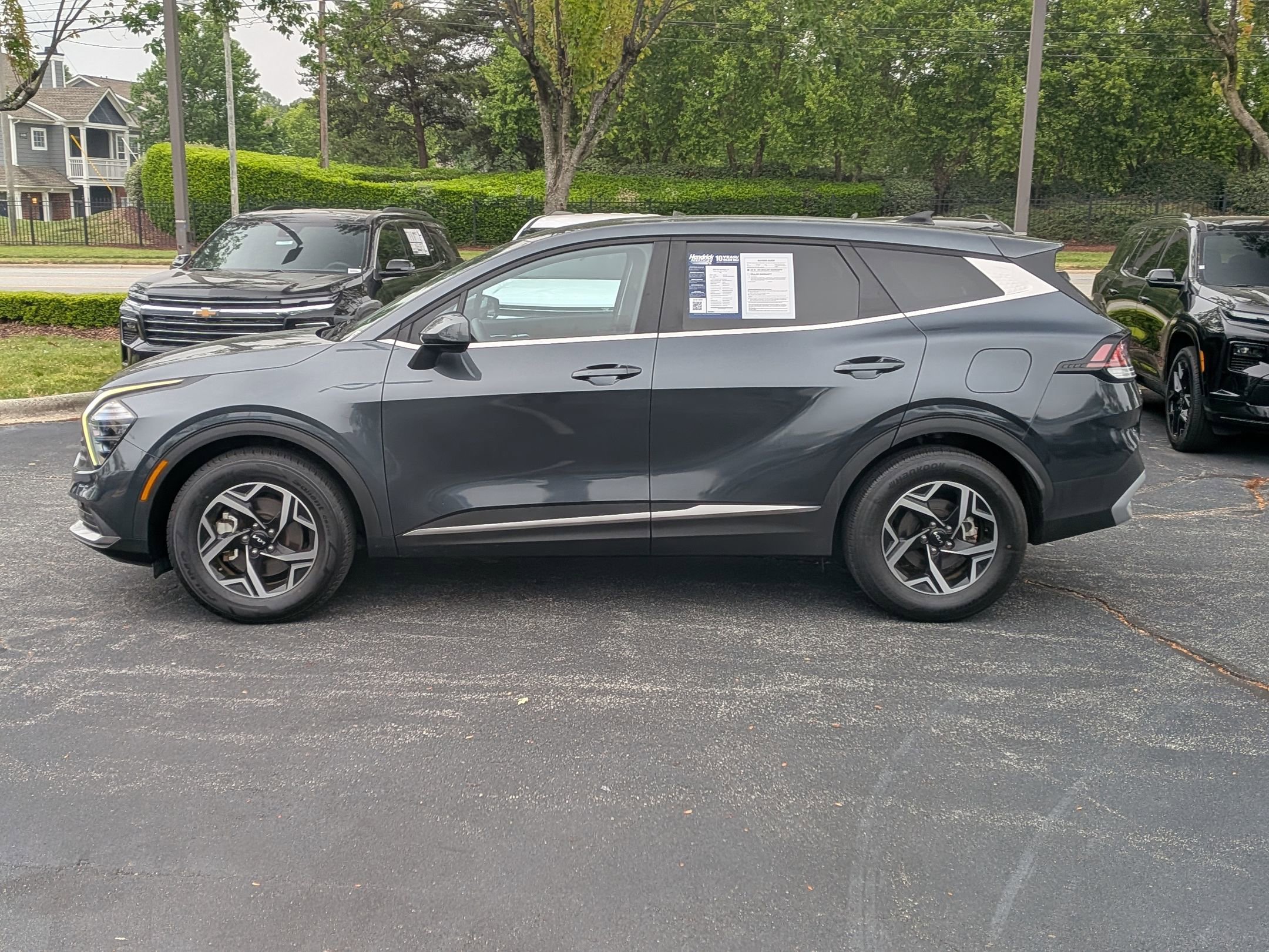 Used 2024 Kia Sportage LX FWD image 6