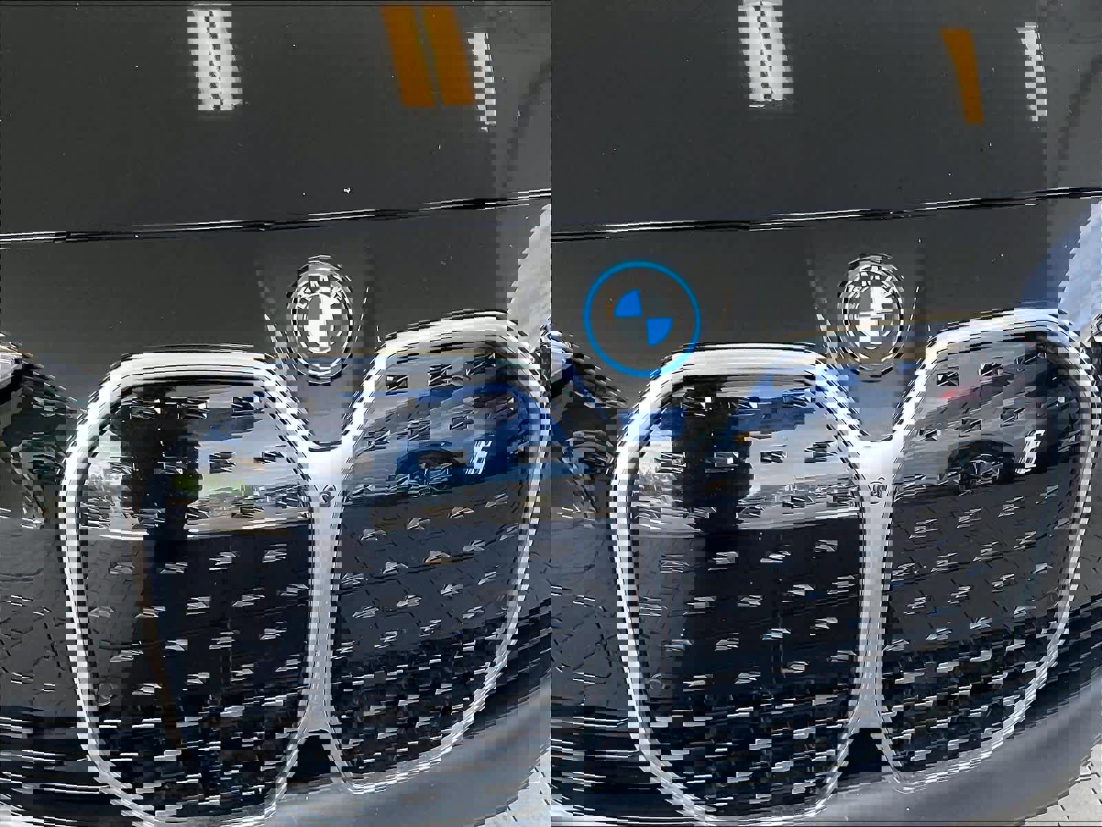 Used 2023 BMW i4 eDrive35 w/ Premium Package image 30