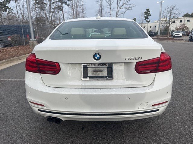 Used 2017 BMW 330i Sedan image 6