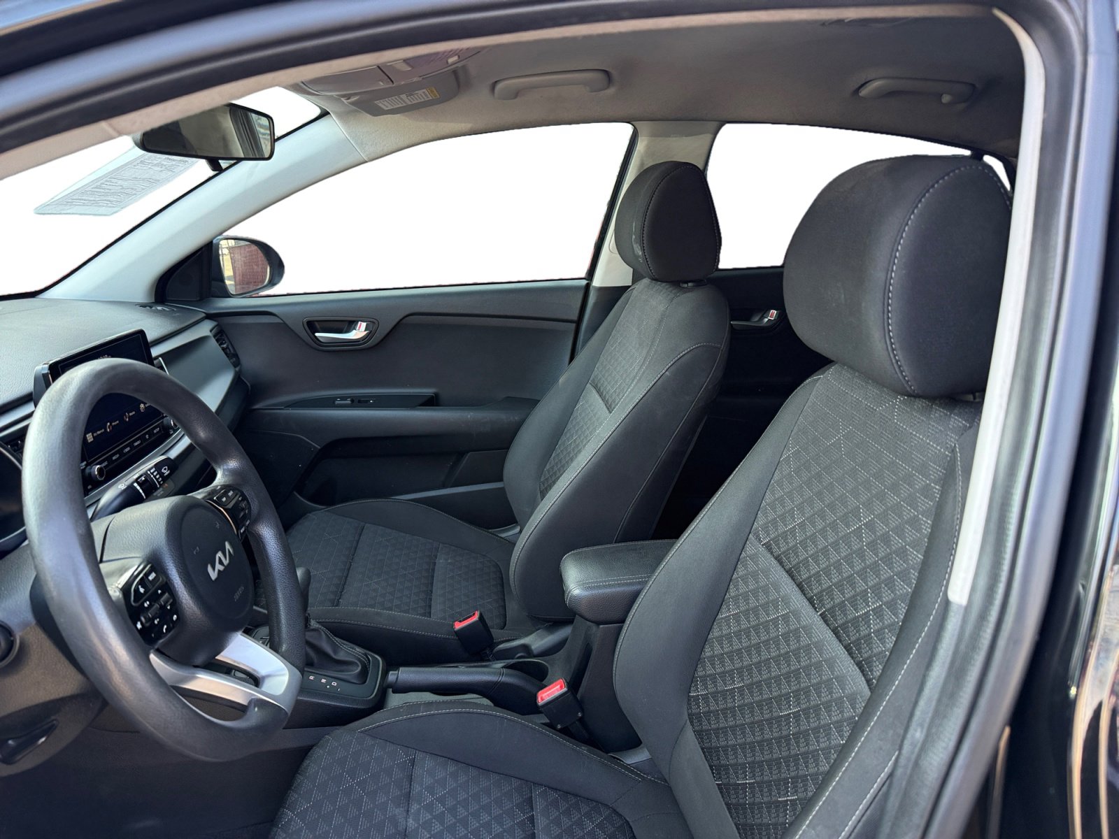Used 2022 Kia Rio S FWD image 10