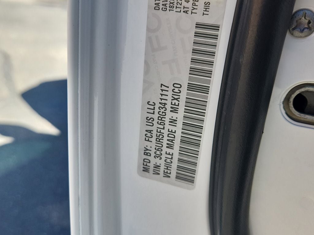 Used 2024 RAM 2500 Laramie AWD/4WD image 18