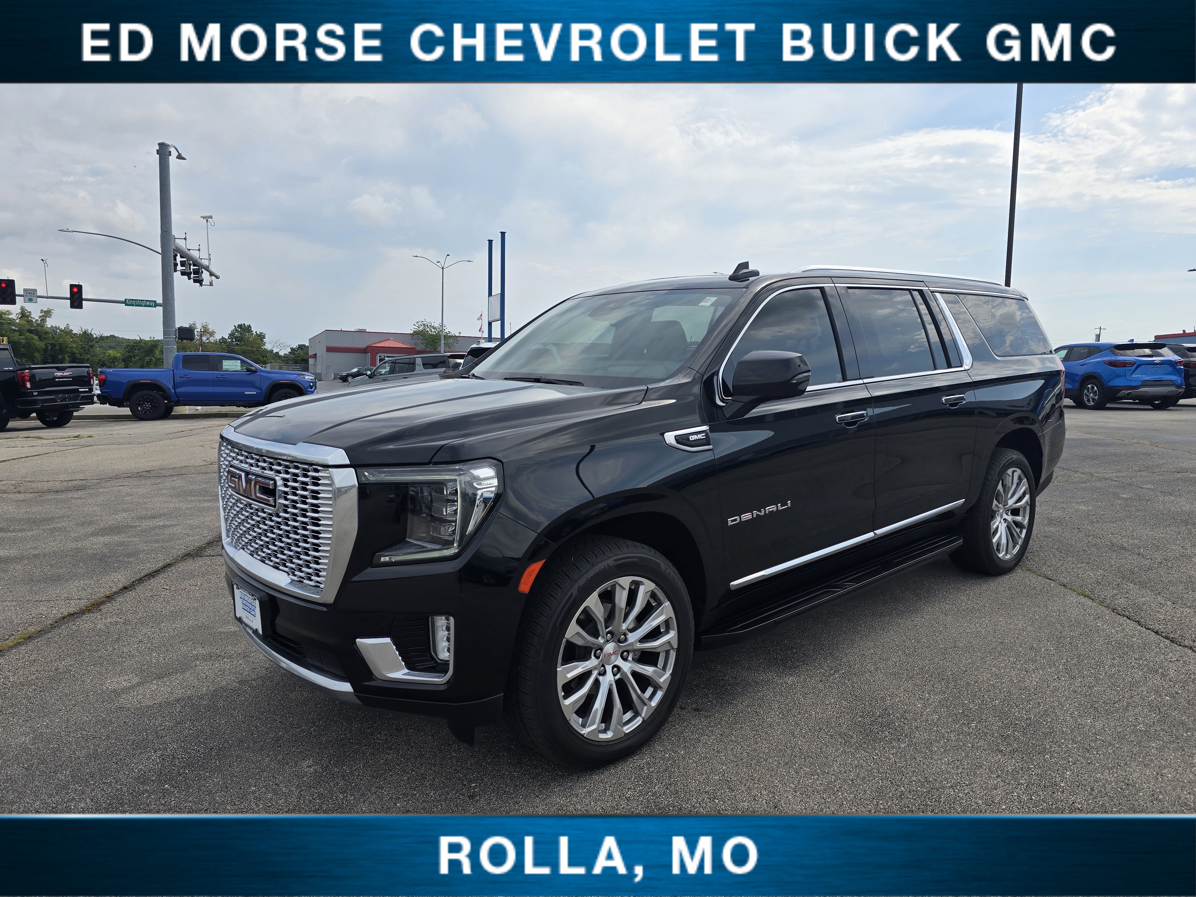 Used 2023 GMC Yukon XL Denali w/ Max Trailering Package image 7