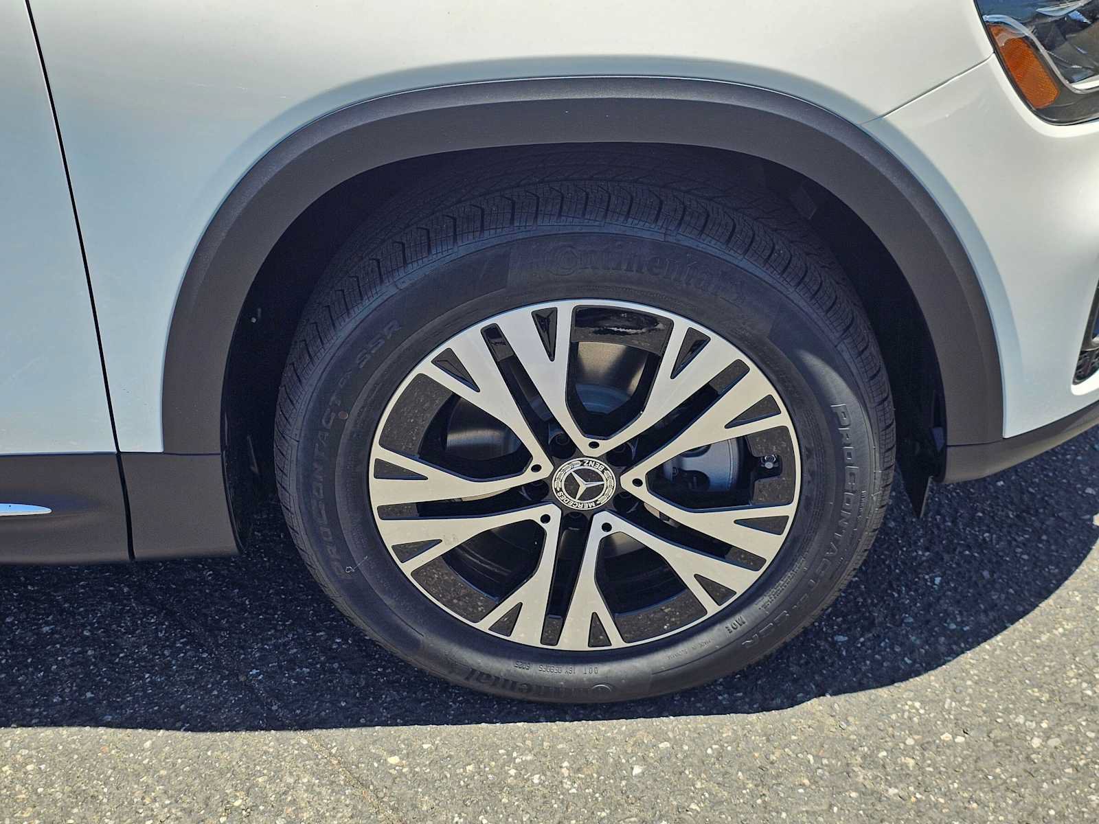 New 2026 Mercedes-Benz GLB 250 image 9