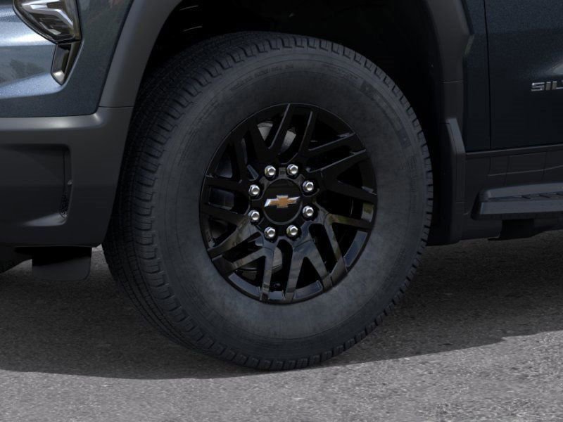 New 2026 Chevrolet Silverado EV LT image 9