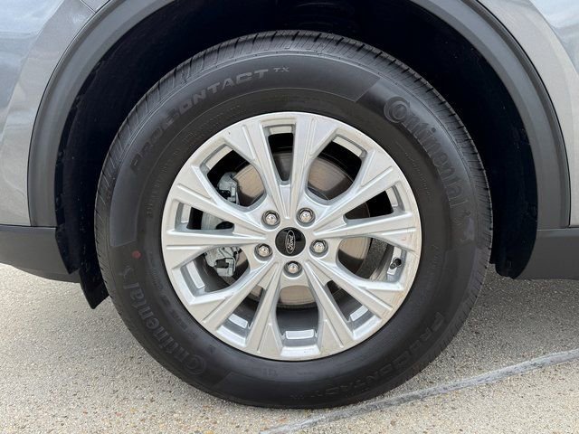 Certified 2025 Ford Escape Active w/ Cold Weather Package image 13