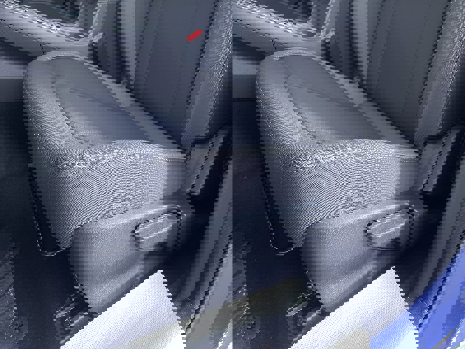 Used 2025 Subaru Crosstrek 2.5i Premium w/ Crosstrek Mirror Package image 13