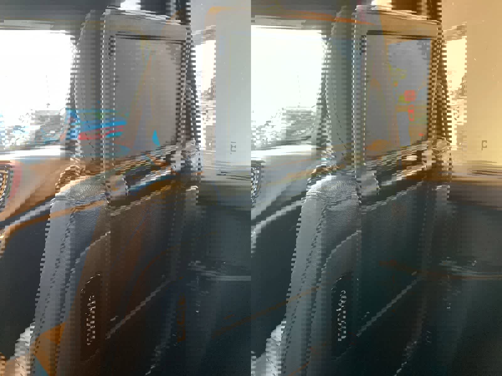 Used 2020 Chrysler Pacifica Touring-L FWD image 32