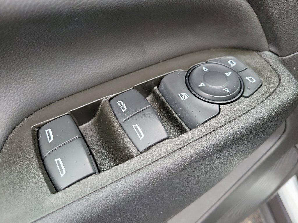 Used 2024 Chevrolet Equinox LT FWD image 26