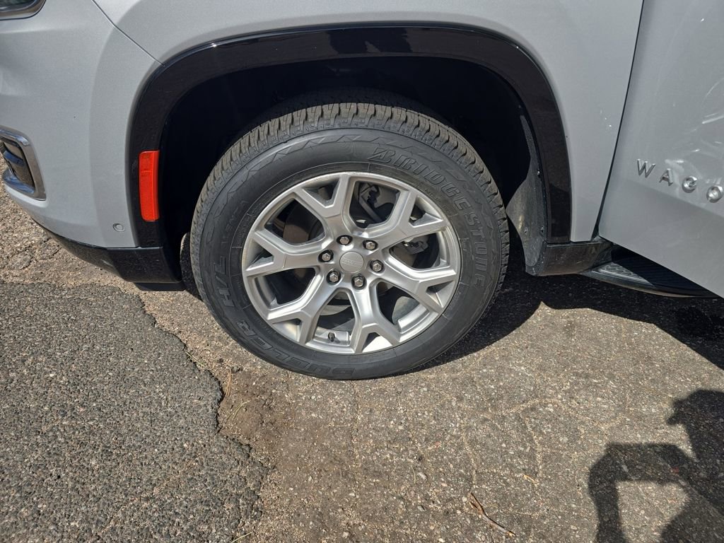 Used 2022 Jeep Wagoneer Series I w/ Premium Group I image 29