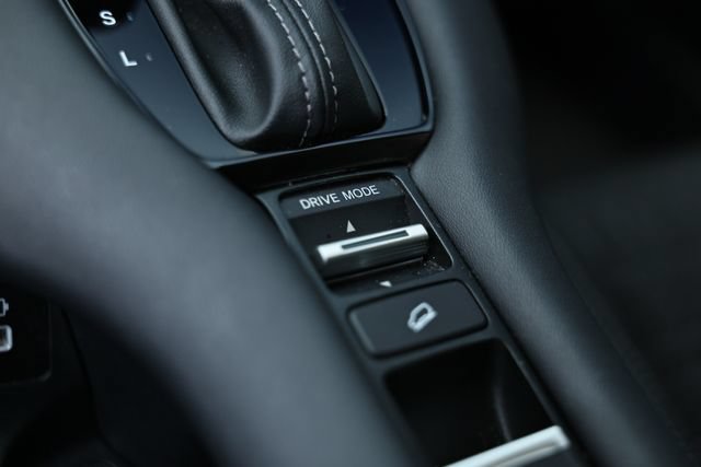 Used 2023 Honda HR-V LX image 40