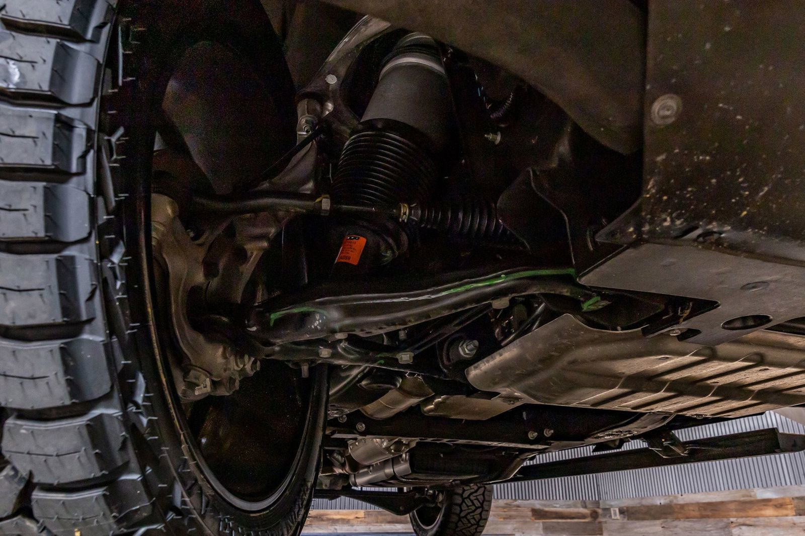 Used 2025 GMC Yukon Denali w/ Denali Reserve Package image 14