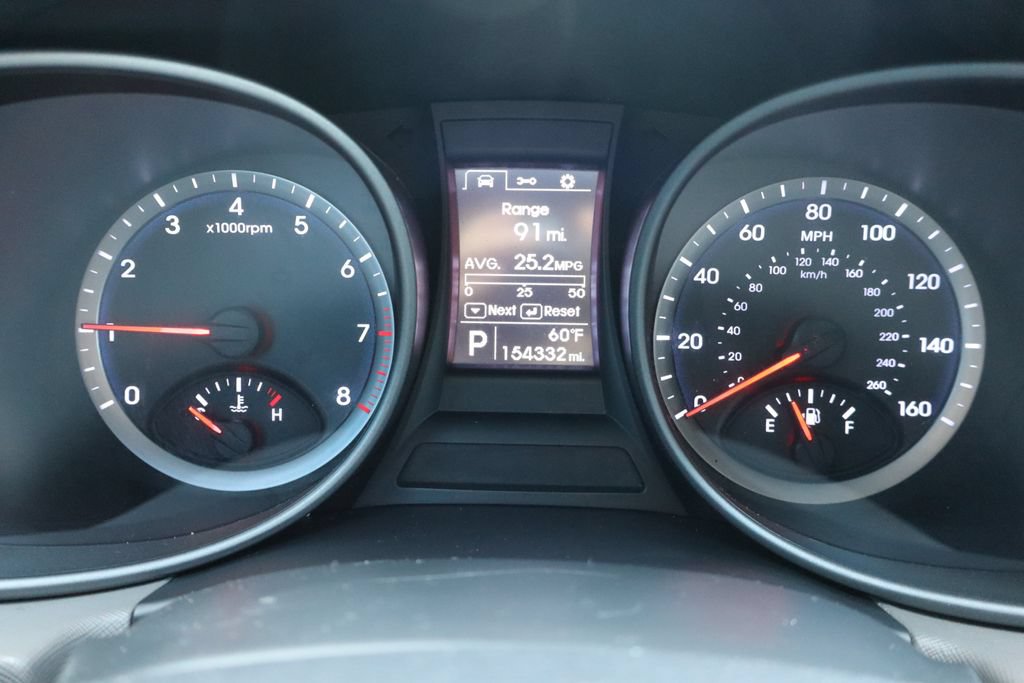 Used 2013 Hyundai Santa Fe Sport w/ Popular Equipment Pkg AWD/4WD image 33