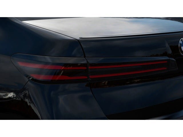 New 2027 BMW 740i w/ Executive Package RWD image 8