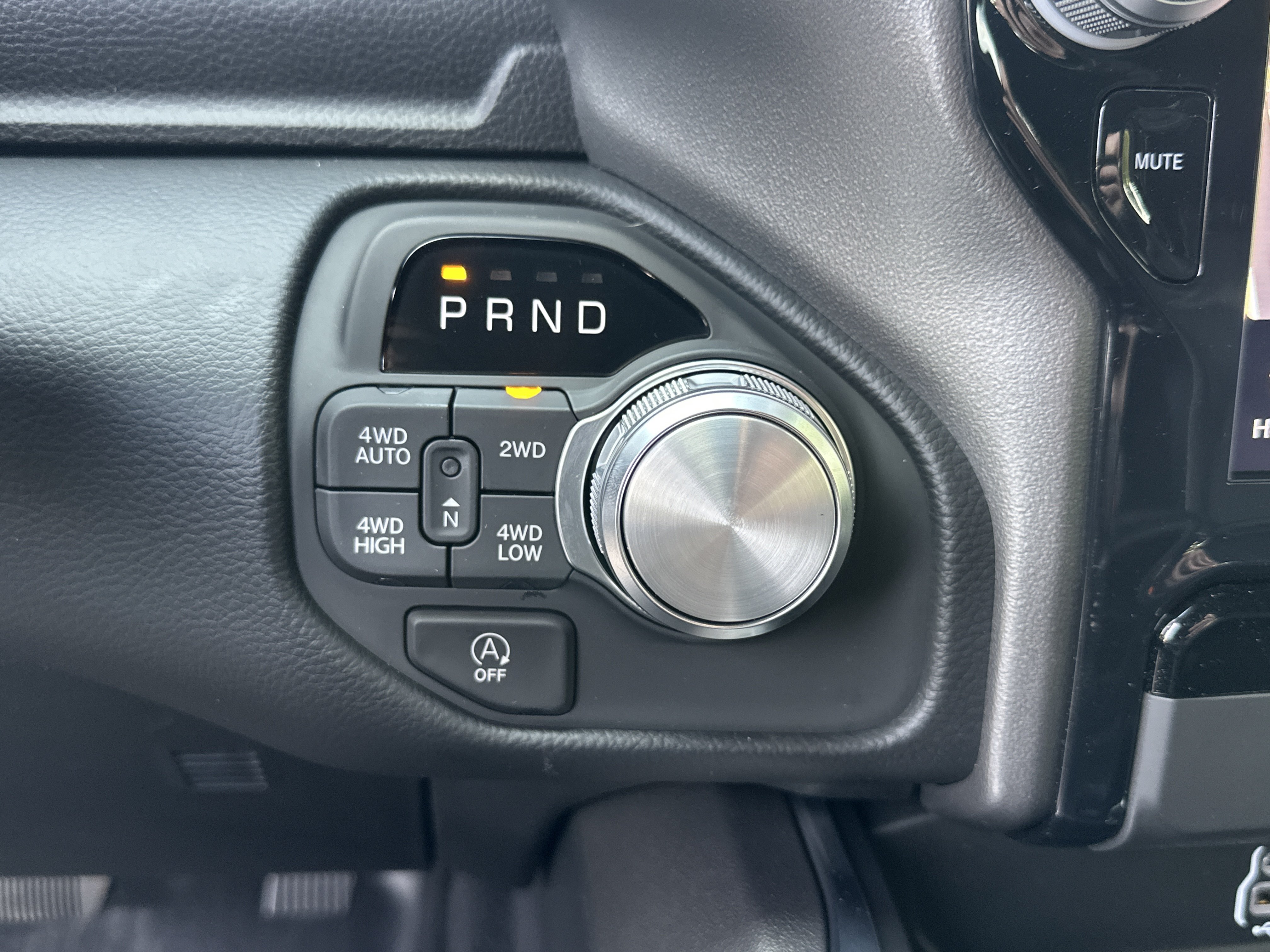 New 2027 RAM 1500 Laramie AWD/4WD image 6