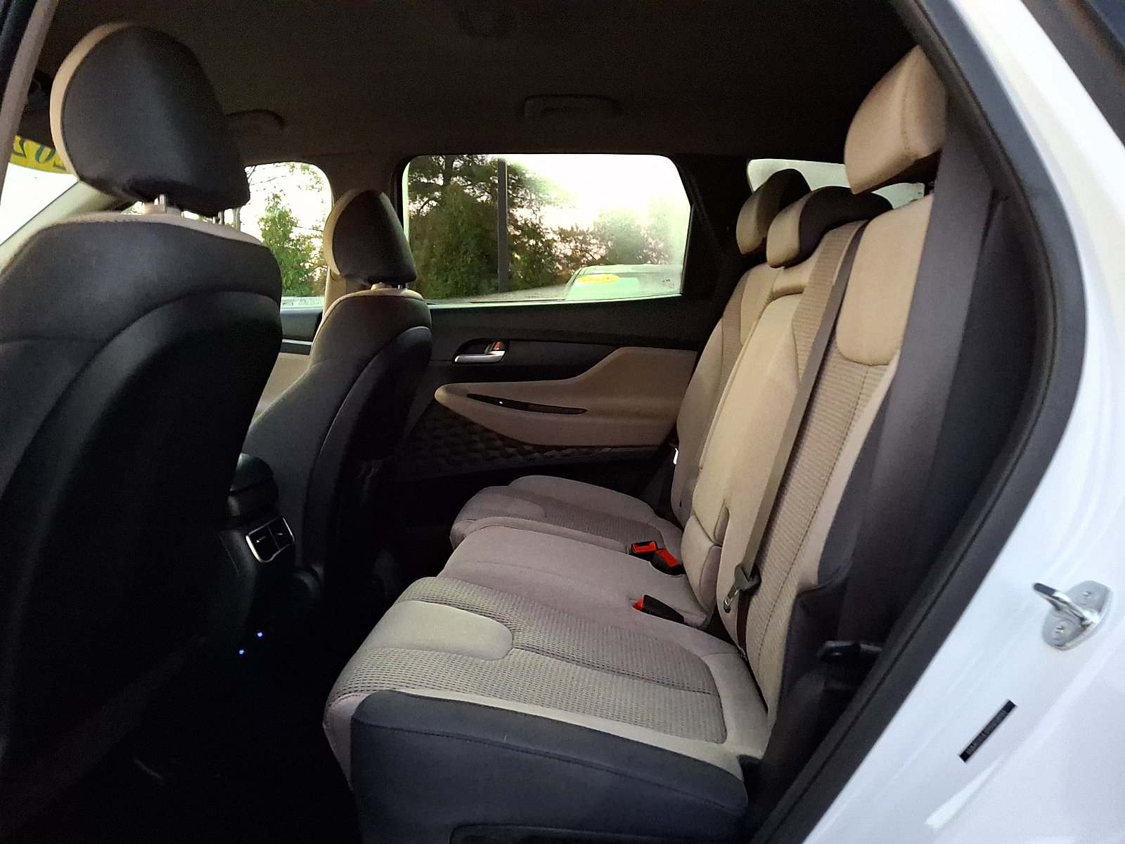 Certified 2023 Hyundai Santa Fe SEL AWD/4WD image 9