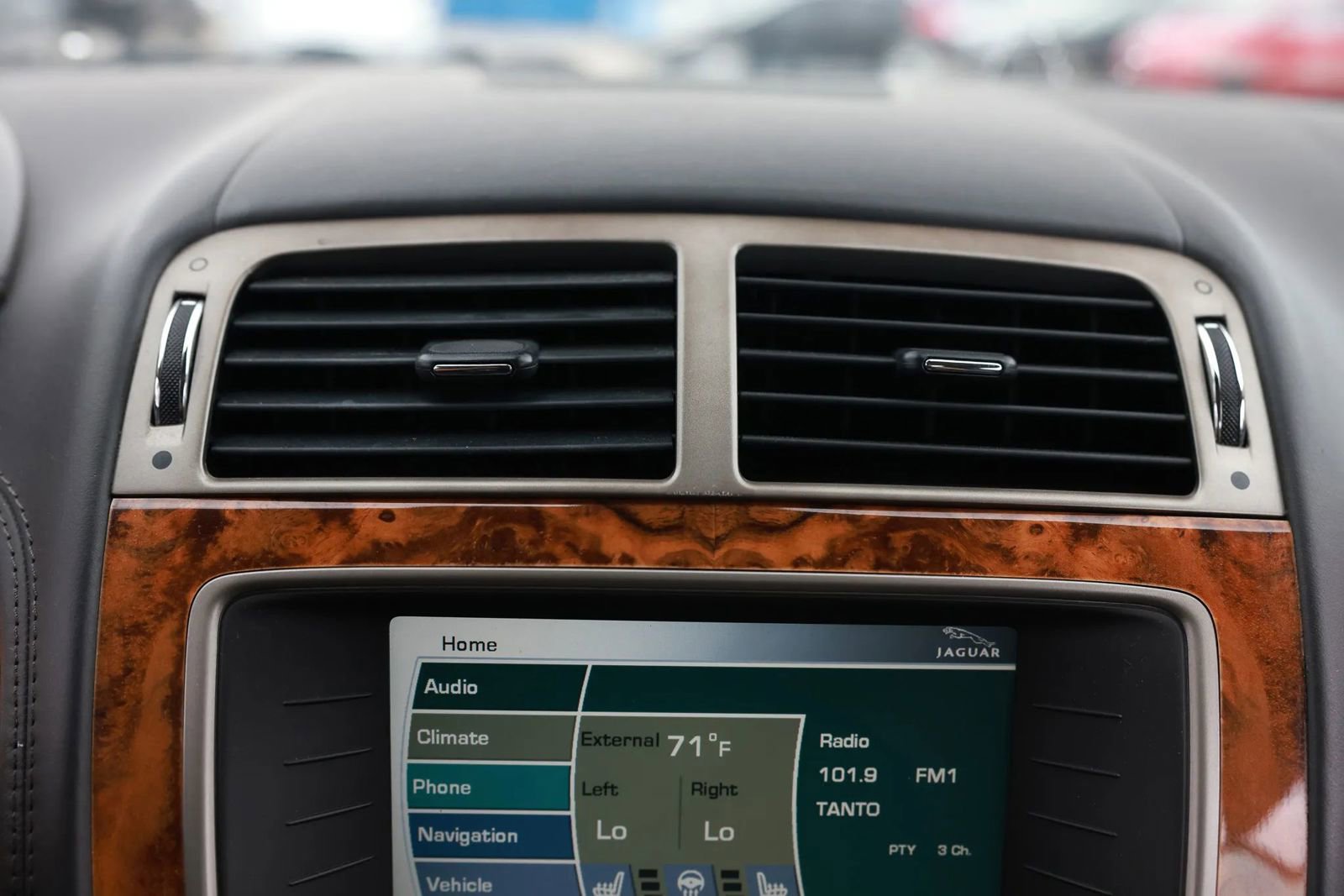 Used 2008 Jaguar XK Coupe image 35