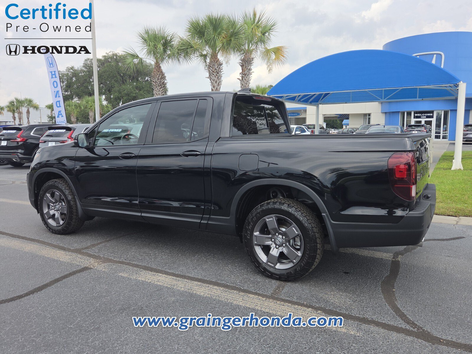 Certified 2025 Honda Ridgeline TrailSport image 3
