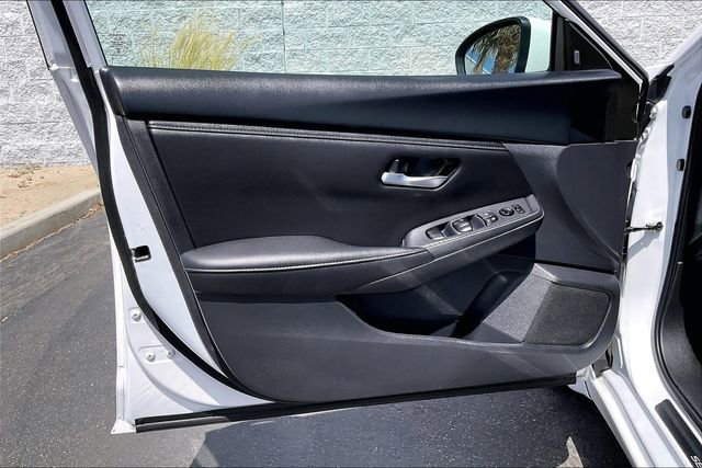 Certified 2025 Nissan Sentra SV FWD image 22