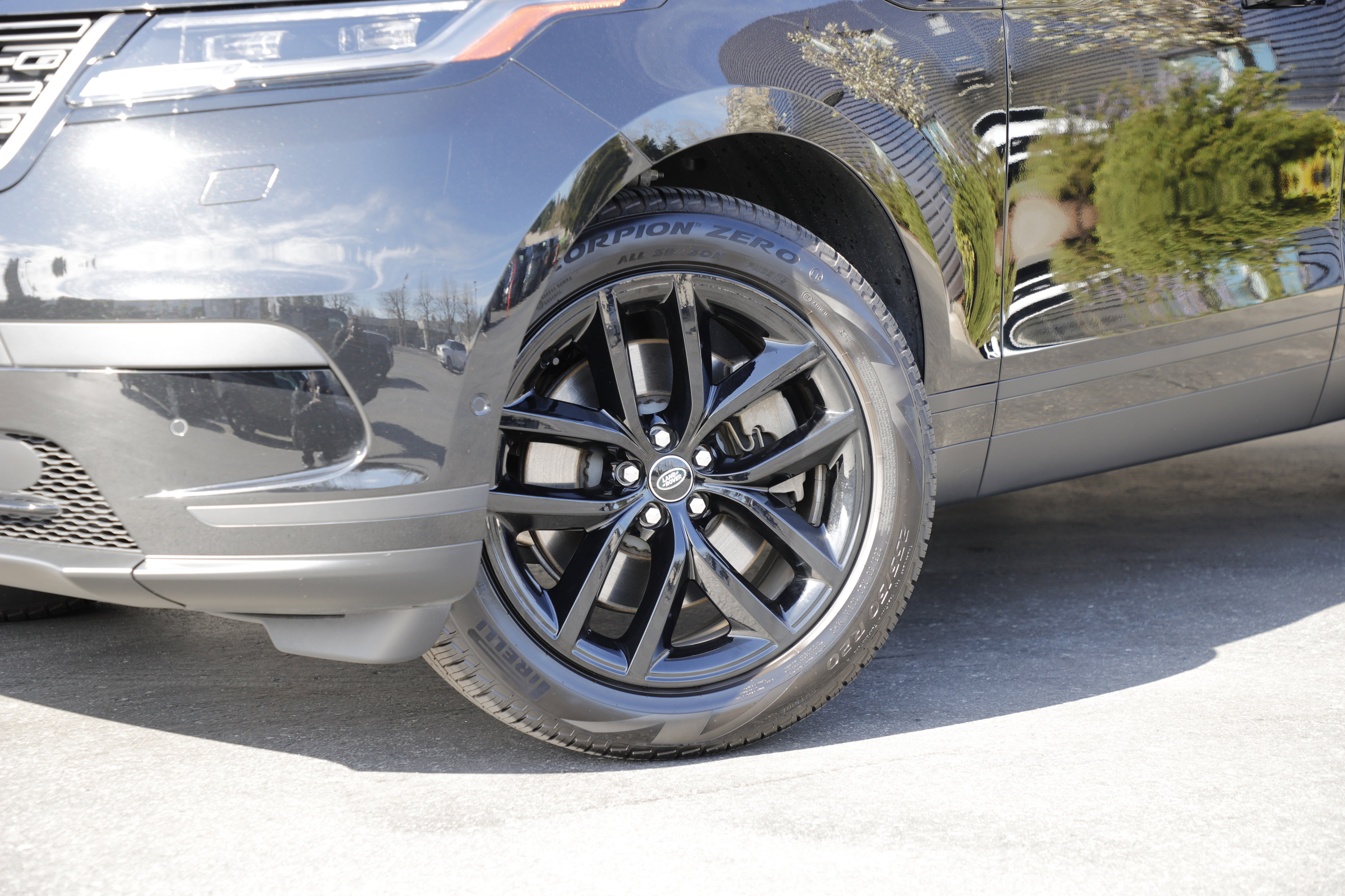 Certified 2026 Land Rover Range Rover Velar S AWD/4WD image 2