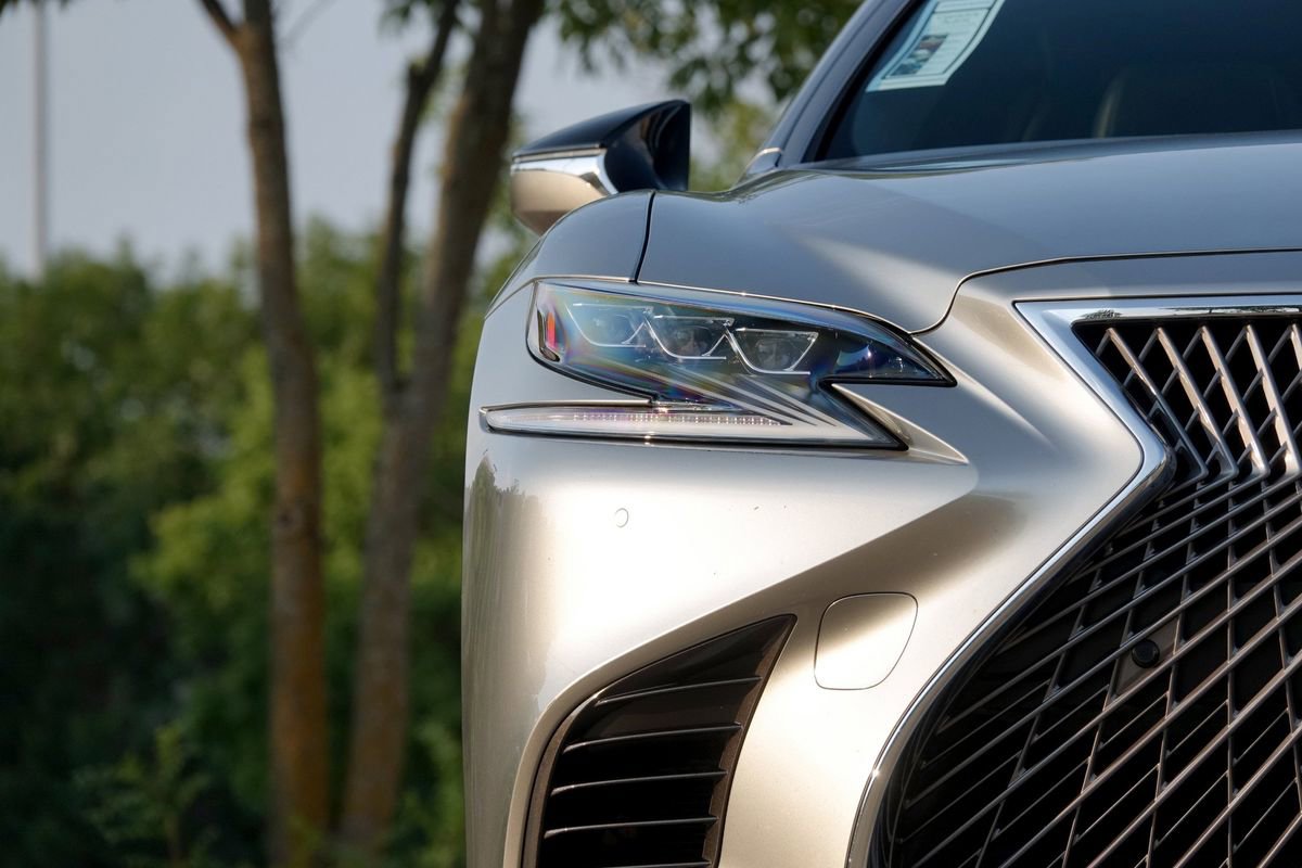 Used 2019 Lexus LS 500 image 19