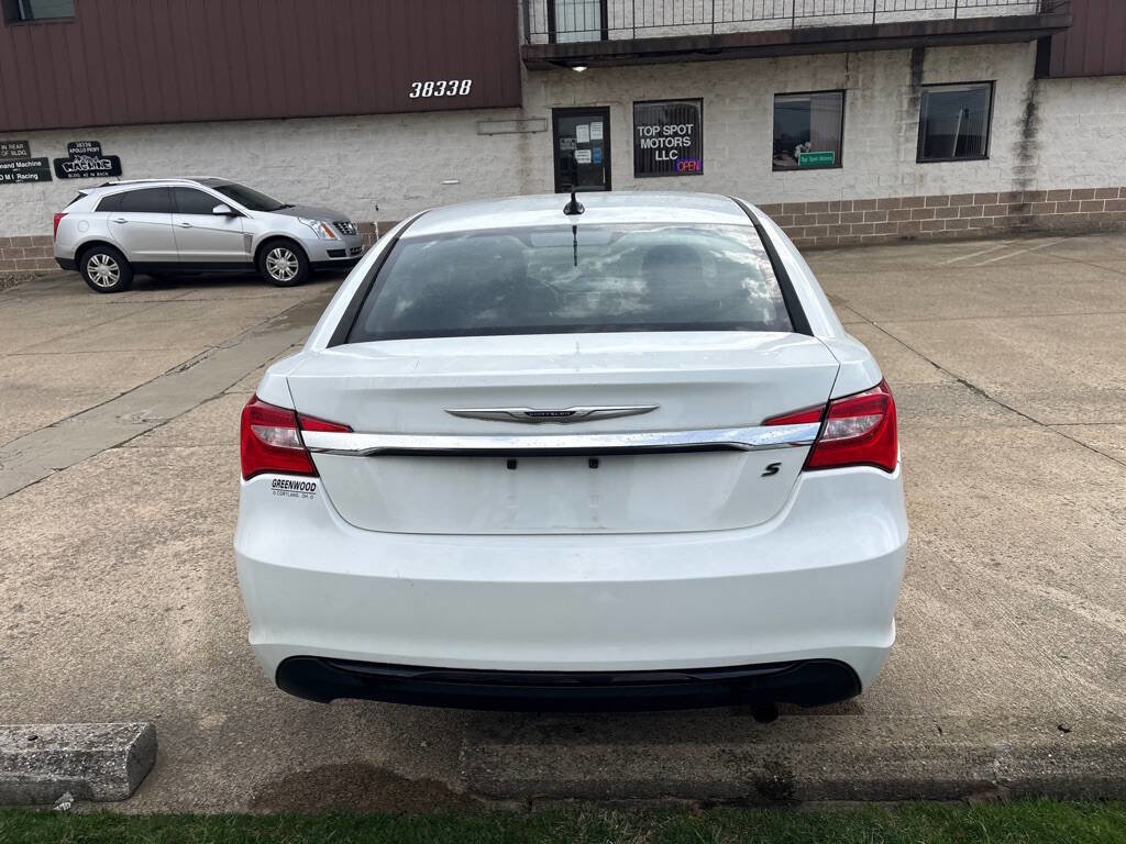 Used 2013 Chrysler 200 Touring w/ S Exterior Appearance Pkg image 6
