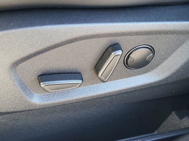 Used 2024 Ford Edge SEL image 20