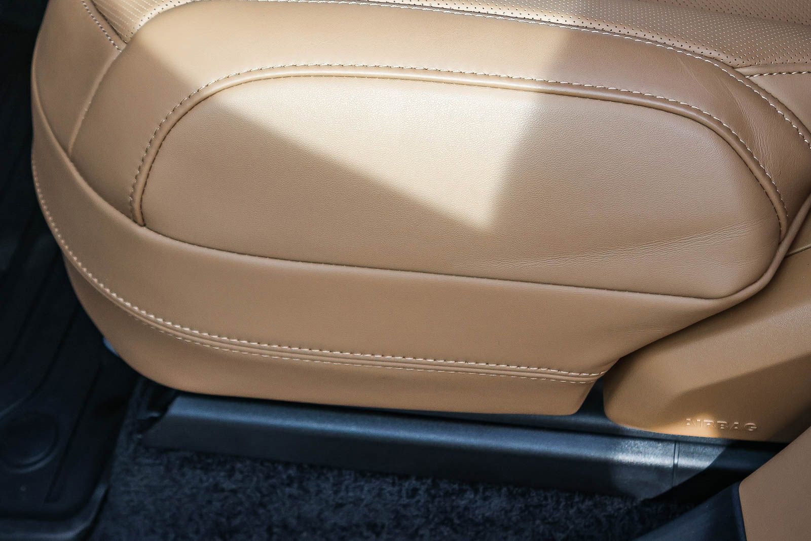 New 2026 Land Rover Range Rover SE image 31