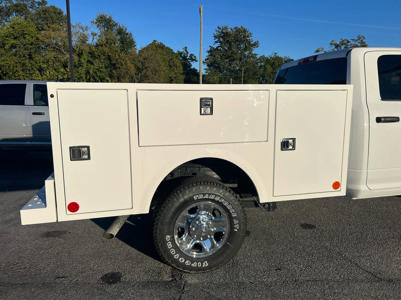 New 2026 RAM 2500 Tradesman w/ Chrome Appearance Group image 10