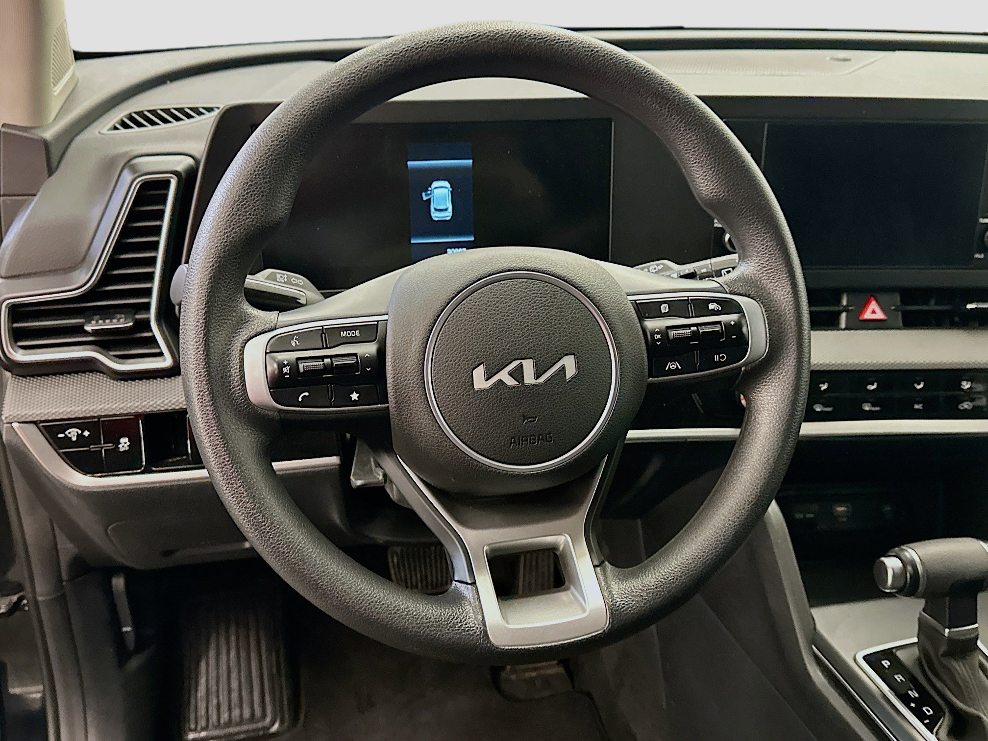 Used 2025 Kia Sportage LX image 18