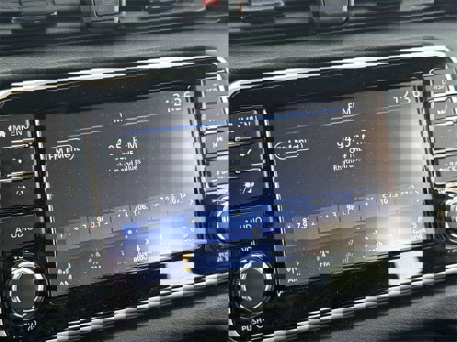 Used 2025 Nissan Versa S w/ Trunk Package image 18