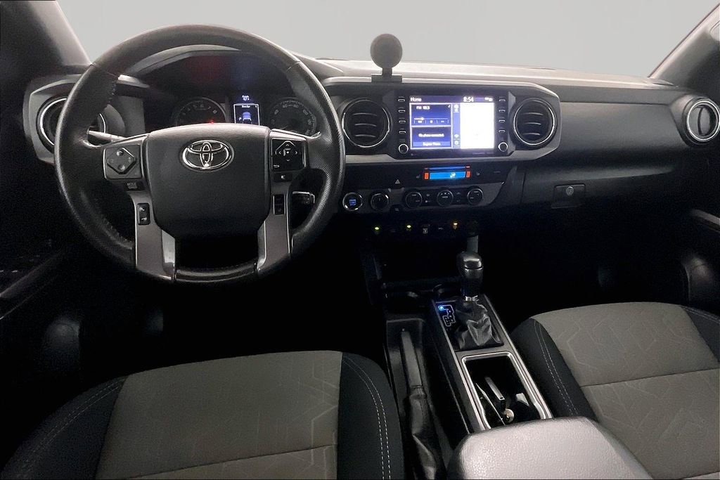 Used 2020 Toyota Tacoma TRD Off-Road w/ Technology Package AWD/4WD image 7
