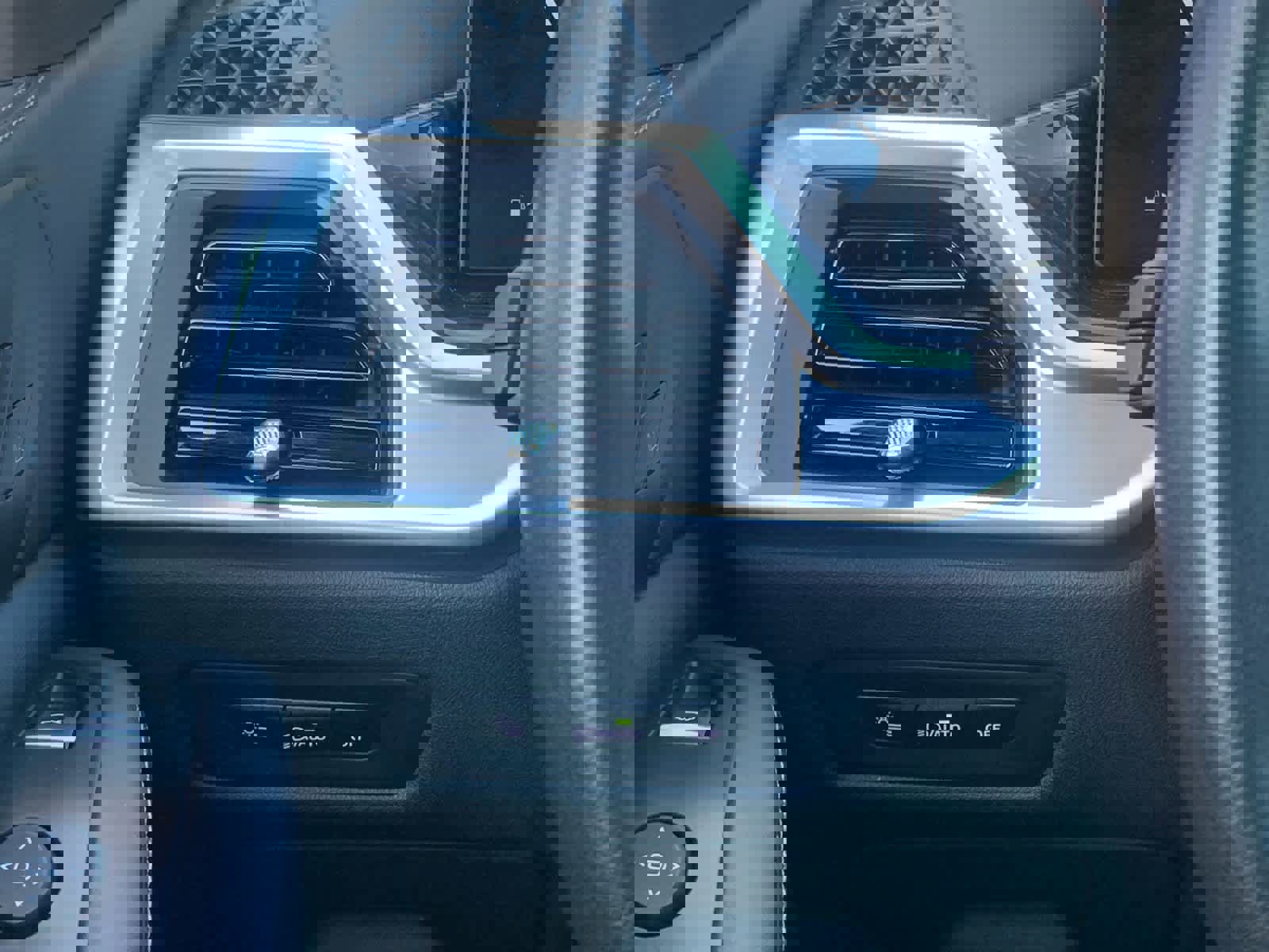 Used 2025 BMW X5 xDrive50e image 23