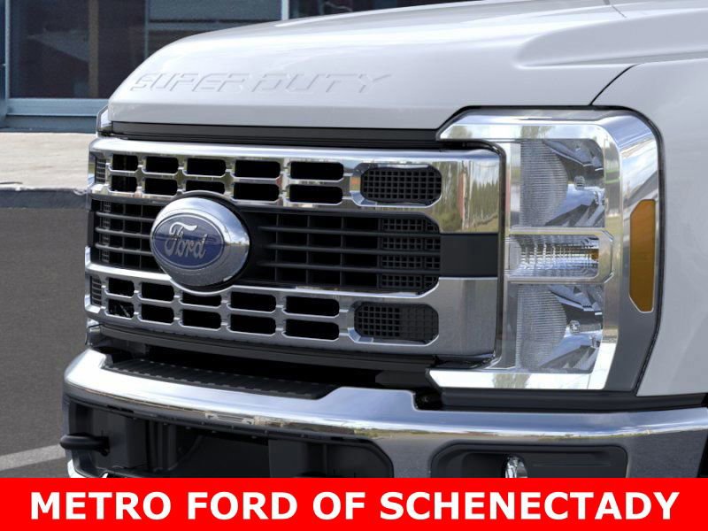 New 2025 Ford F350 XL w/ XL Chrome Package image 17